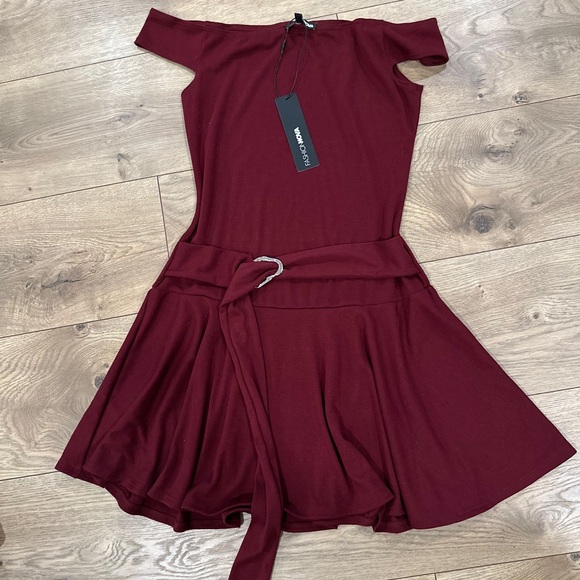 Fashion Nova Off-Shoulder Burgundy Asymmetrical Dress - Picture 3 of 6